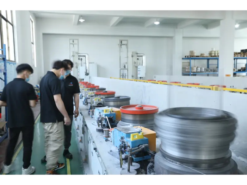 Dingyan Metal için Belirlenen Büyüklüğün Üzerindeki İşletmeler Arasında Olmak